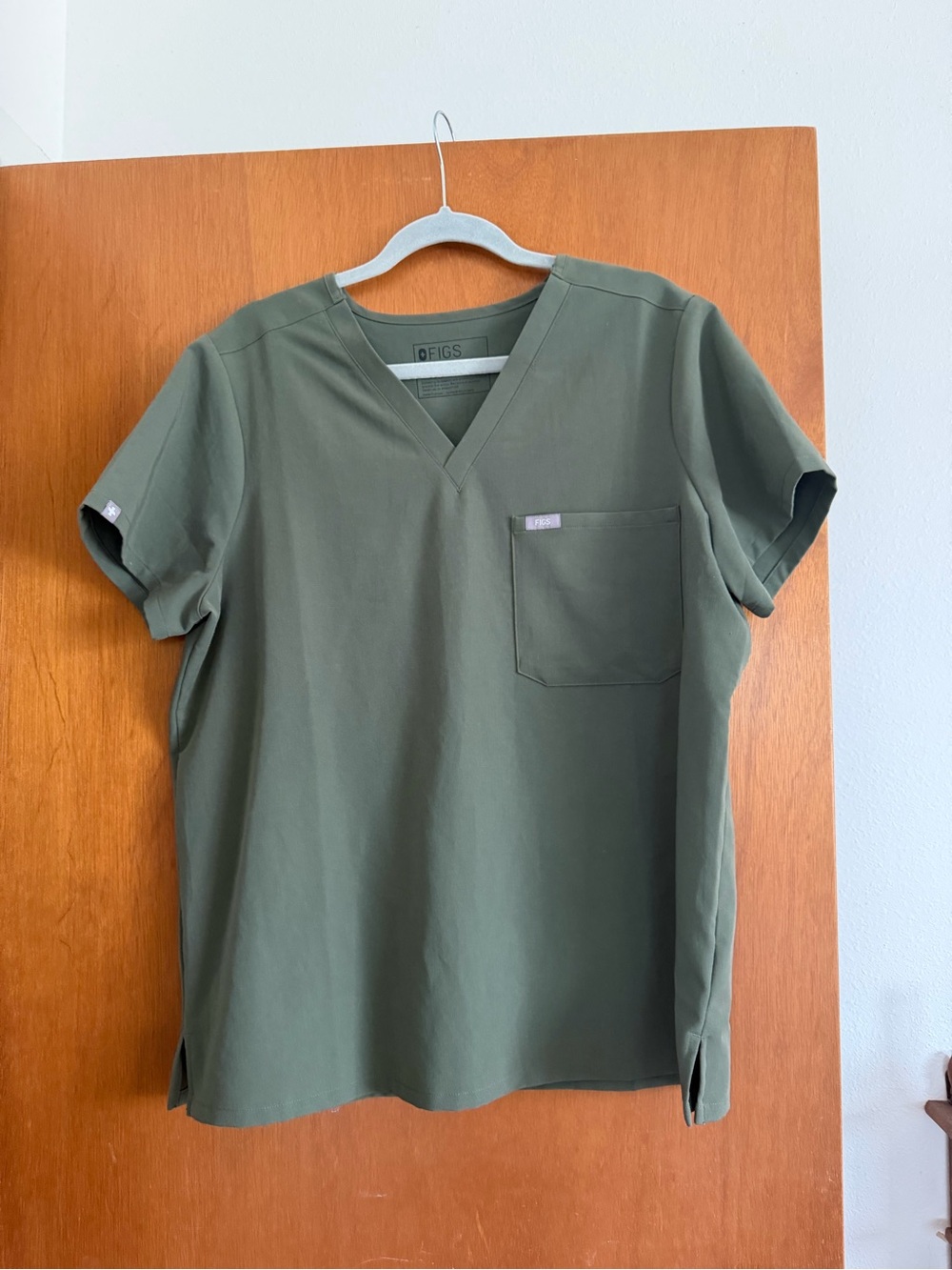 Figs Catarina One Pocket Scrub Top